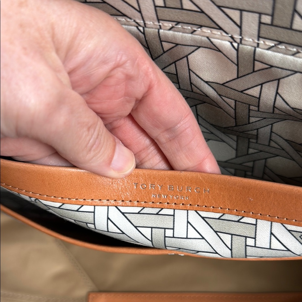 Tory Burch Basket Weave Canvas Tote NWT - Picture 11 of 13